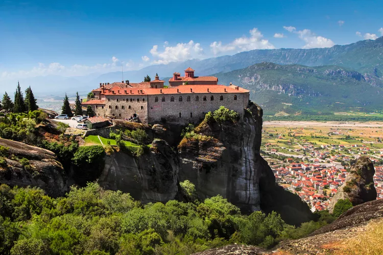 Hình ảnh Meteora nhìn từ Kalambaka, Hy Lạp