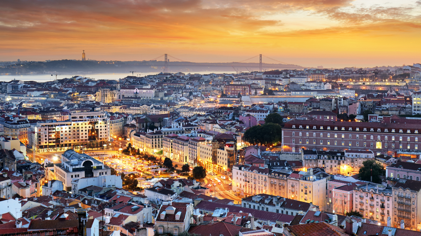Những con phố cổ kính và quyến rũ của Lisbon, Bồ Đào Nha.